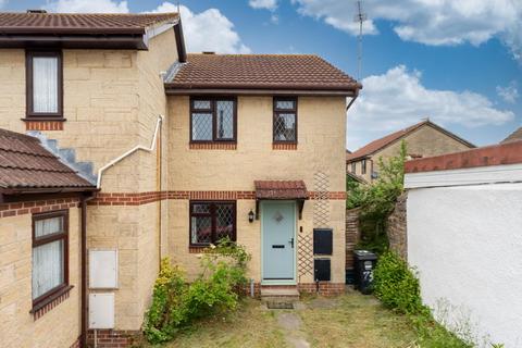 Two bedroom end of terrace house, ideally situated for access to Yatton's mainline railway station