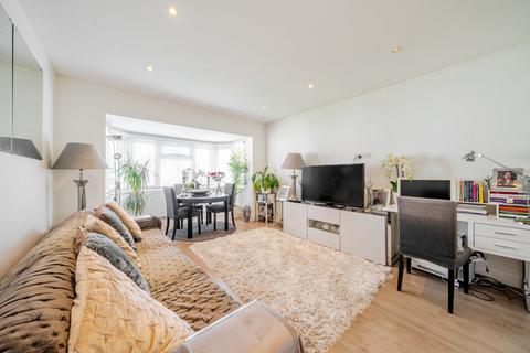 2 bedroom flat for sale, Finchley Road, Golders Green, London, NW11