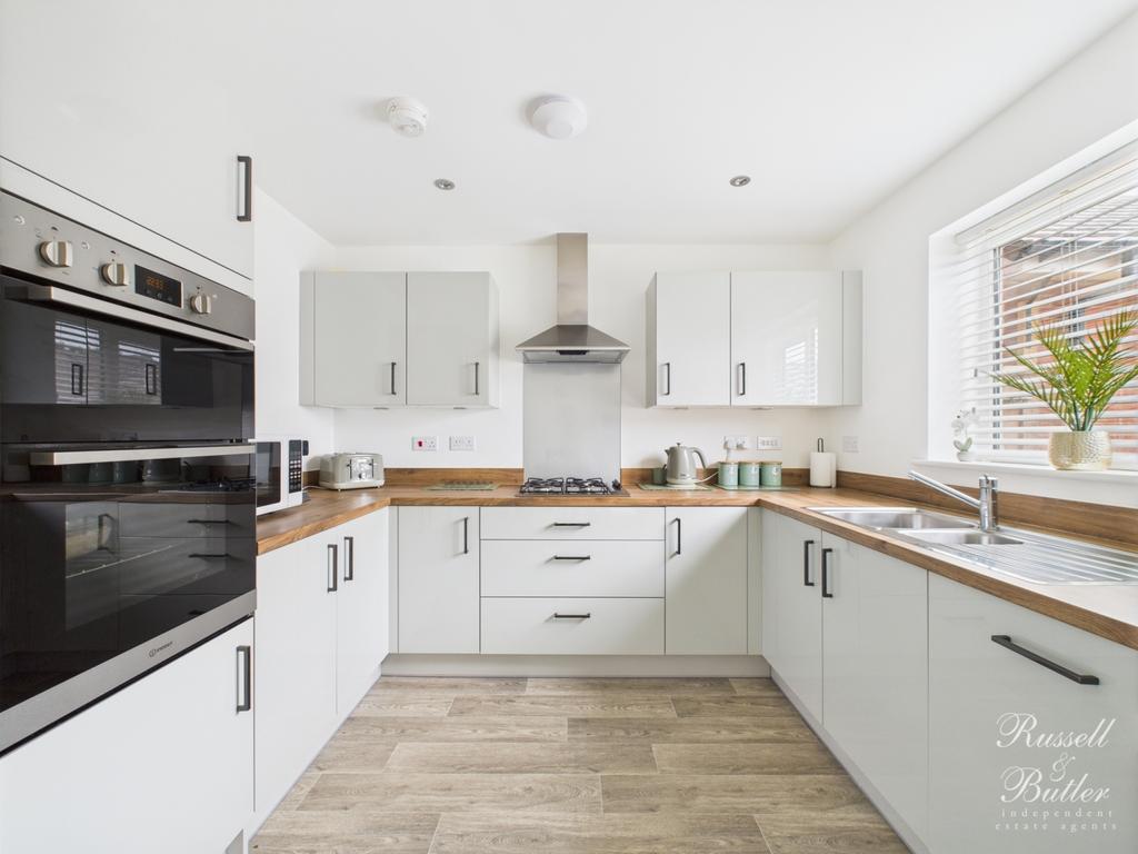 Cam01995 g0 pr0320 still026