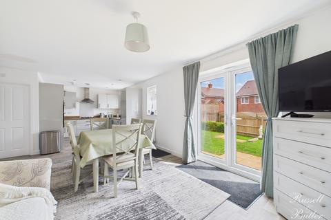 undefined, Willowvale, Steeple Claydon