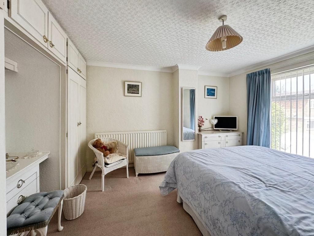 Bedroom One.jpg