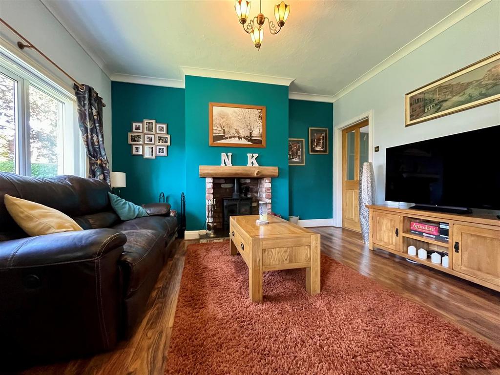 Lounge Area.jpg