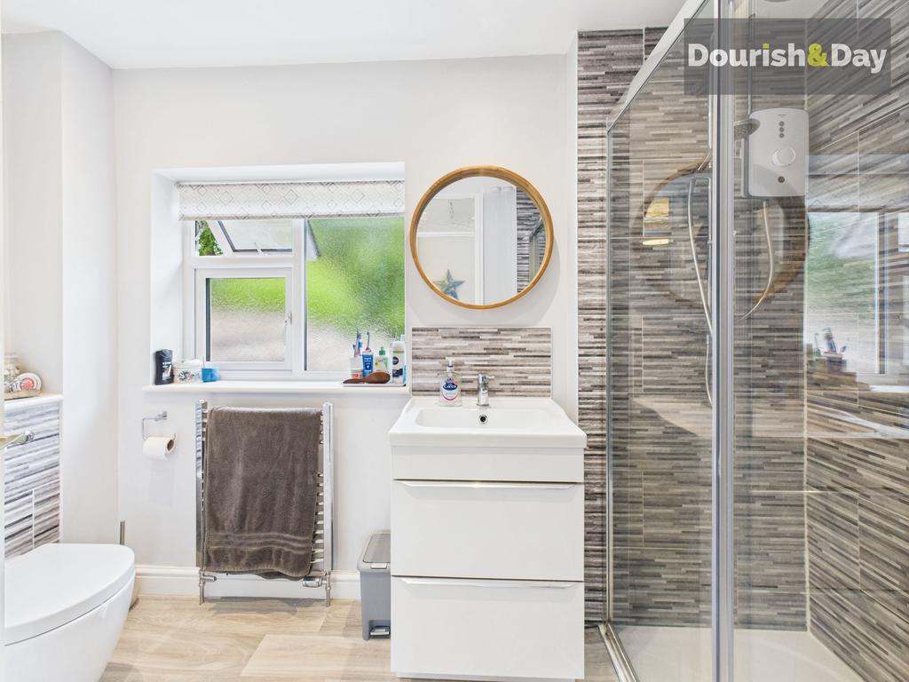 Family Shower Room