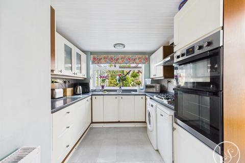 3 bedroom detached house for sale, Sherbrooke Avenue, Leeds