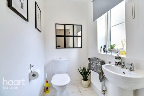 34 Jazz Lane, Basildon, SS14 3AQ