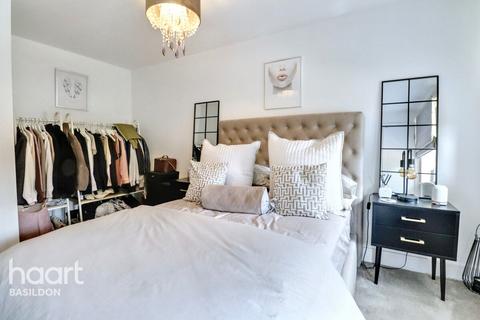34 Jazz Lane, Basildon, SS14 3AQ