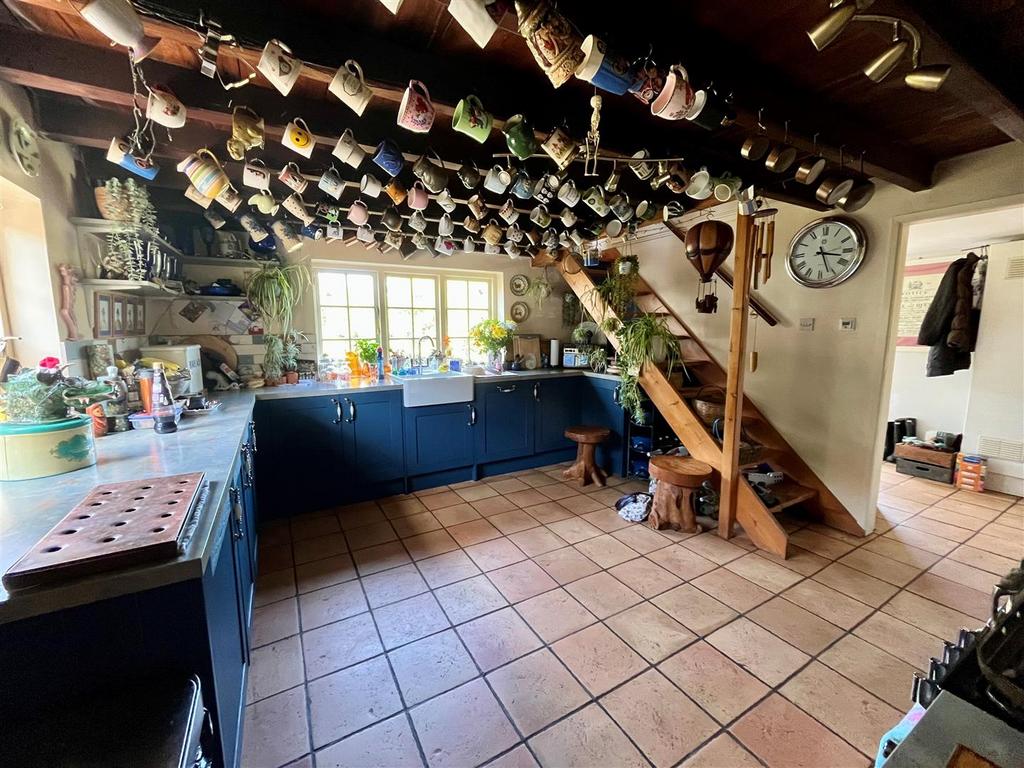 Kitchen.jpg