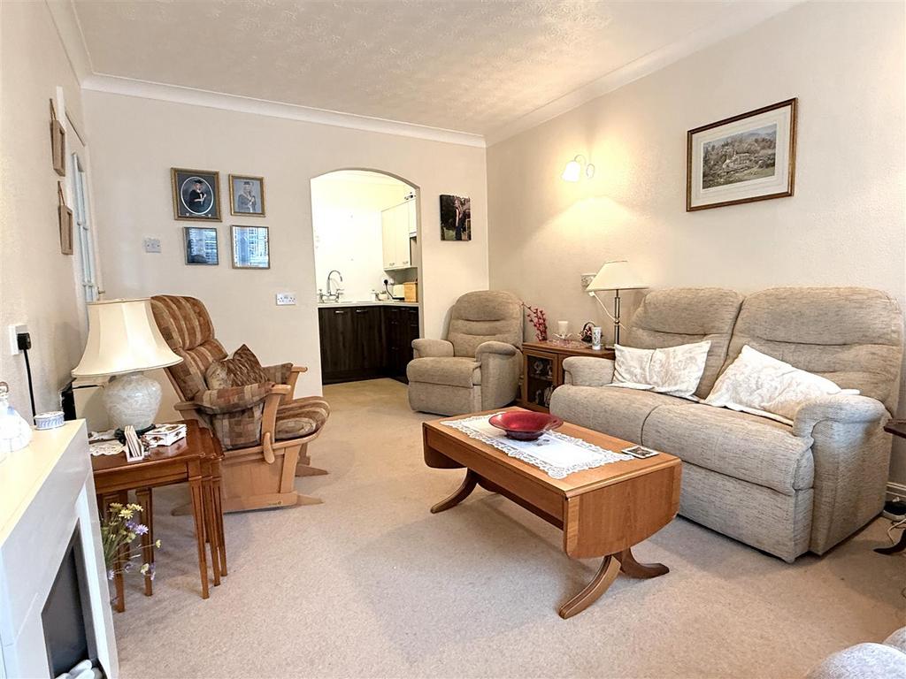 Lounge with dining area