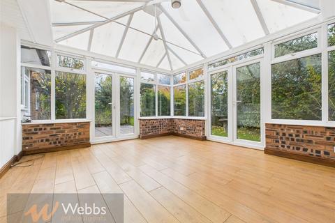4 bedroom detached bungalow for sale, Fortescue Lane, Rugeley