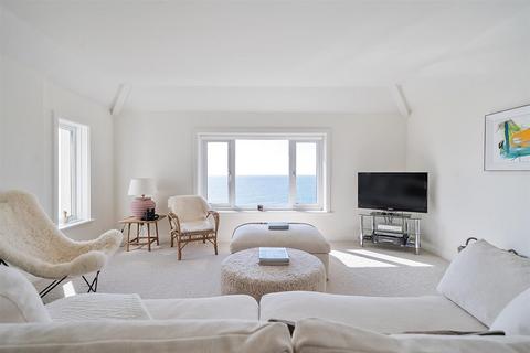 2 bedroom apartment for sale, Pendower Beach