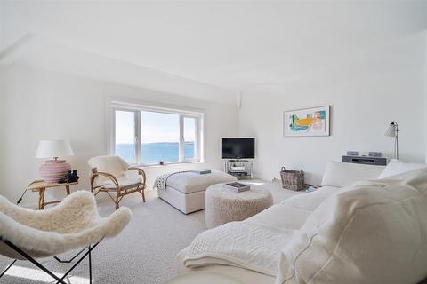 2 bedroom apartment for sale, Pendower Beach
