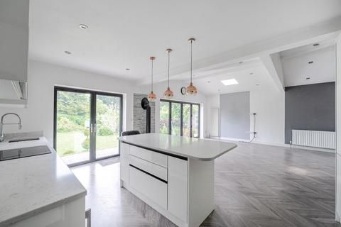 4 bedroom semi-detached house for sale, Floral Avenue, Leeds LS7
