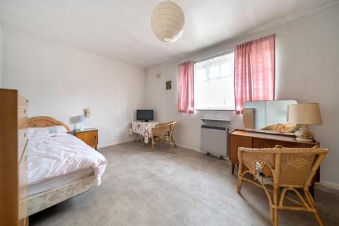 2 bedroom end of terrace house for sale, Shroffold Road, Bromley
