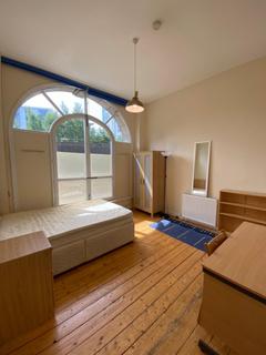 3 bedroom flat to rent, Beith Street, Partick, Glasgow, G11