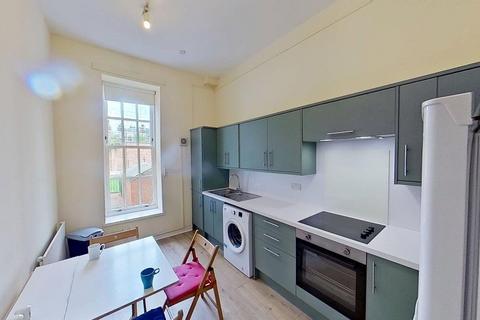 3 bedroom flat to rent, Beith Street, Partick, Glasgow, G11