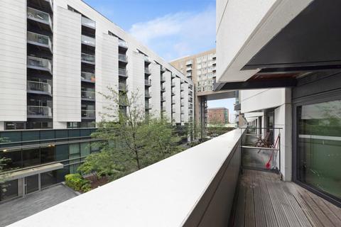 Studio for sale, Baltimore Wharf, Canary Wharf, London, E14