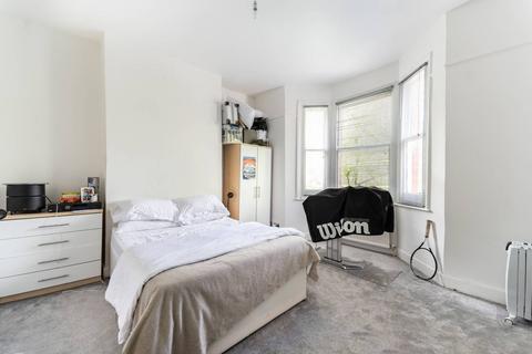 6 bedroom house to rent, Silver Crescent, Chiswick, London, W4