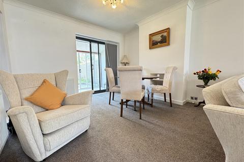 227 Chantrey Crescent, Birmingham, B43 7PG