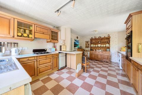 Glengarriff Mill Hill, Edenbridge, TN8 5DB