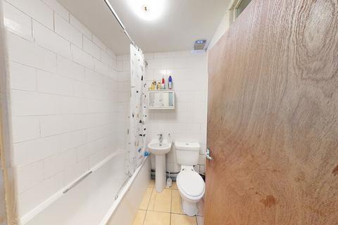 1 bedroom flat to rent, Hyde Park Road, Leeds LS6