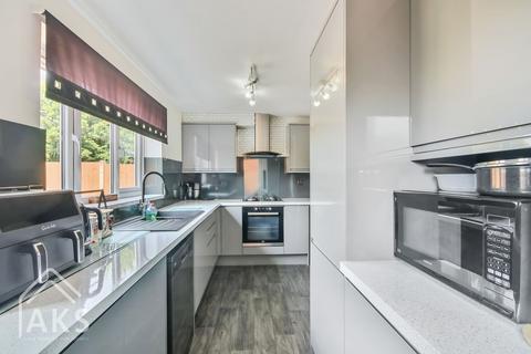 6 Berwick Drive, Stenson Fields, Derby, DE24 3HU