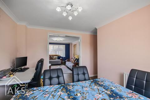 6 Berwick Drive, Stenson Fields, Derby, DE24 3HU