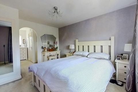 48 The Spinney, Grange Park, Northampton, NN4 5BT