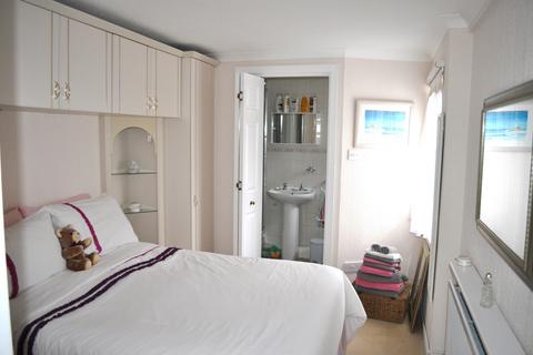 3 bedroom detached bungalow for sale, Golwg-y-mor Penclawdd Swansea Sa4 3ln