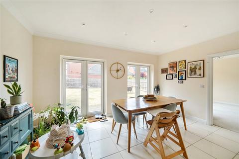 1 Myddleton Close, Stanmore, HA7 4WL