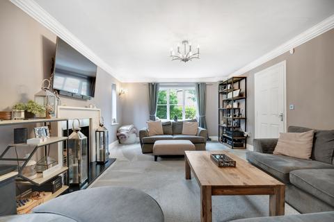 2 Emneth Acre, Maldon, CM9 6EY