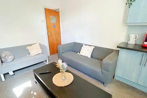 3 bedroom house to rent, Shoreham Street, Sheffield S2