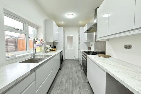 3 bedroom end of terrace house for sale, Reddings Lane, Tyseley