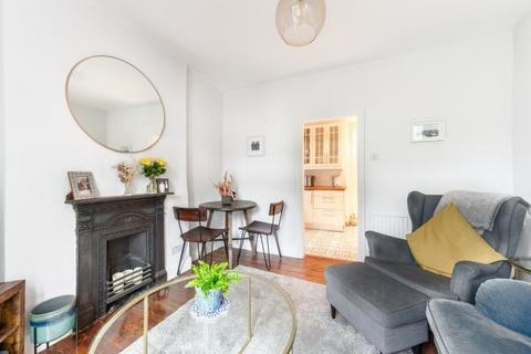 2 bedroom maisonette for sale, Pine Road, London, NW2
