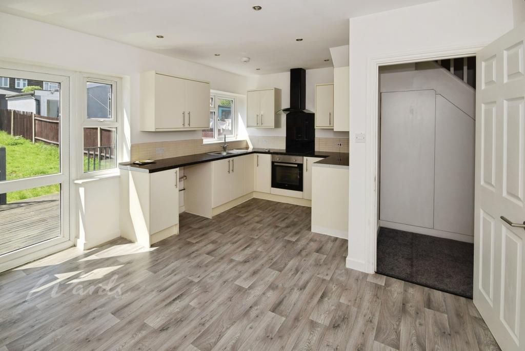Maidstone kitchen 1