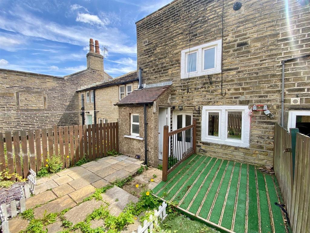 Rear garden new.jpg