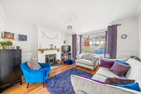 35 Benacre Road, Ipswich, IP3 9JX