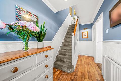 35 Benacre Road, Ipswich, IP3 9JX