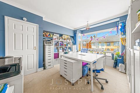 35 Benacre Road, Ipswich, IP3 9JX