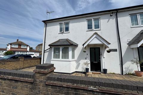 2 bedroom flat to rent, Crisp House, Bedfont Road, Stanwell, TW19 7LR