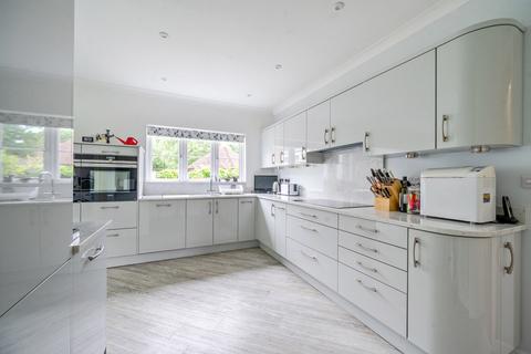 26 Hanningtons Way, Burghfield Common, Reading, RG7 3BE