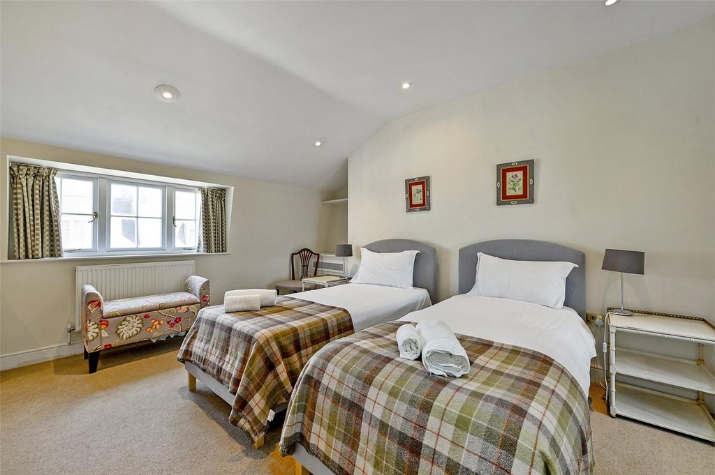 Principal Bedroom