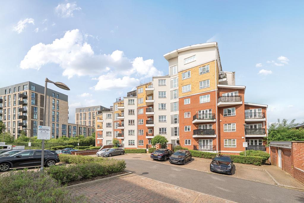 1302821-1-68400d1...