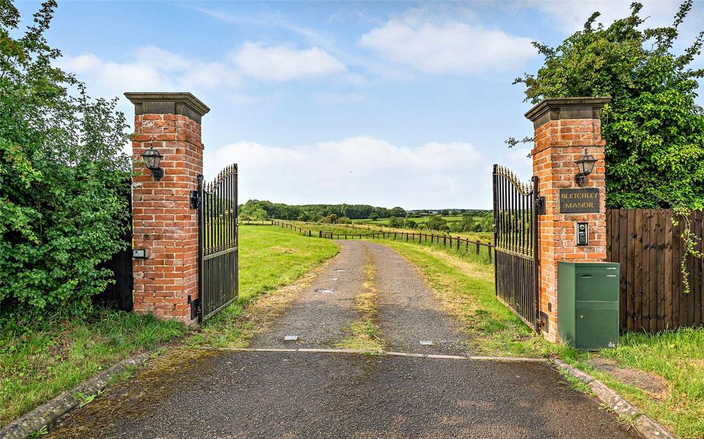 Gated Driveway