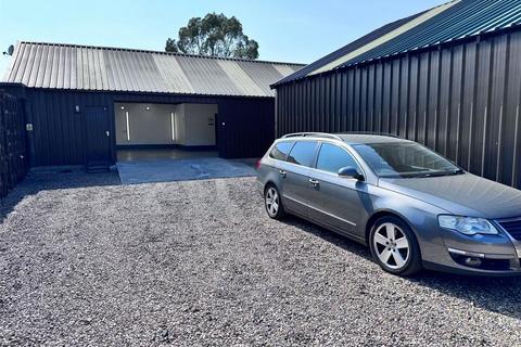 Warehouse to rent, Lower Rd Hockley SS5 5LR