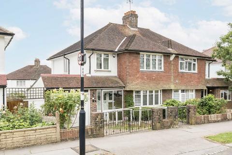Crescent Way, London