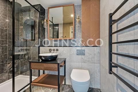 3 bedroom apartment to rent, Saffron Wharf, London Dock, London, E1W