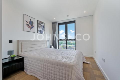 3 bedroom apartment to rent, Saffron Wharf, London Dock, London, E1W