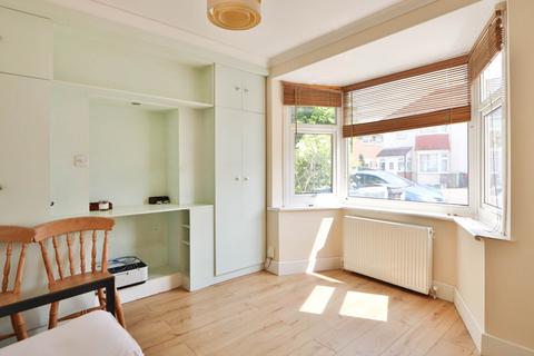 63 Queens Road, New Malden, KT3 6BY