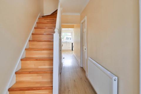63 Queens Road, New Malden, KT3 6BY