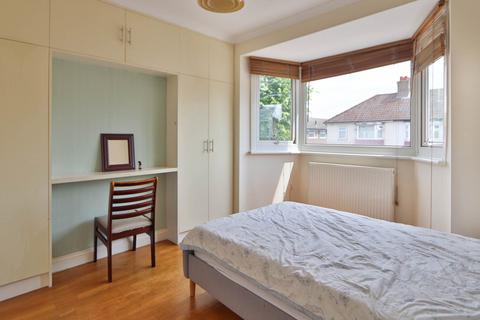 63 Queens Road, New Malden, KT3 6BY